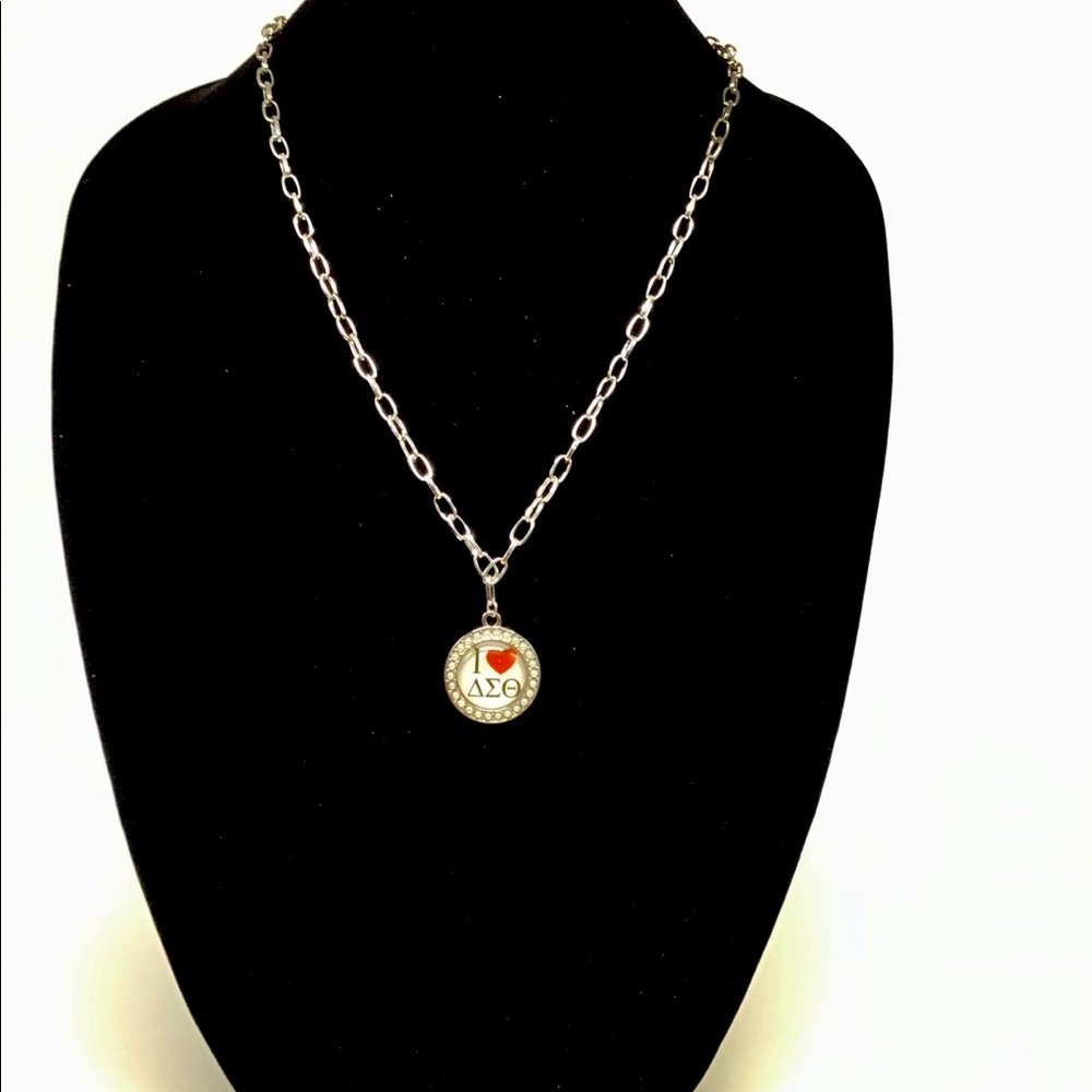 Delta Sigma Theta Necklace